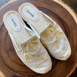 Soludos Shoes - Soludos Gold Embroidered Mules Soludos Shoes - Soludos Gold Embroidered Mules